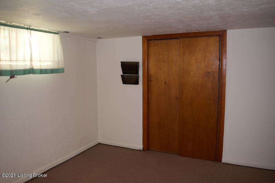 6710 Fernhaven Road Louisville, KY 40228 - Photo 22 of 24 Basement