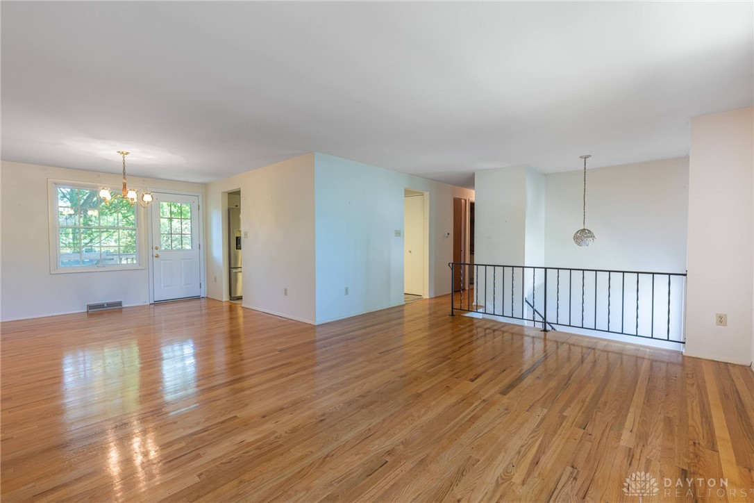 4112 Silver Oak Street Riverside, OH 45424 - Photo 5 of 34 Gallery Image 5