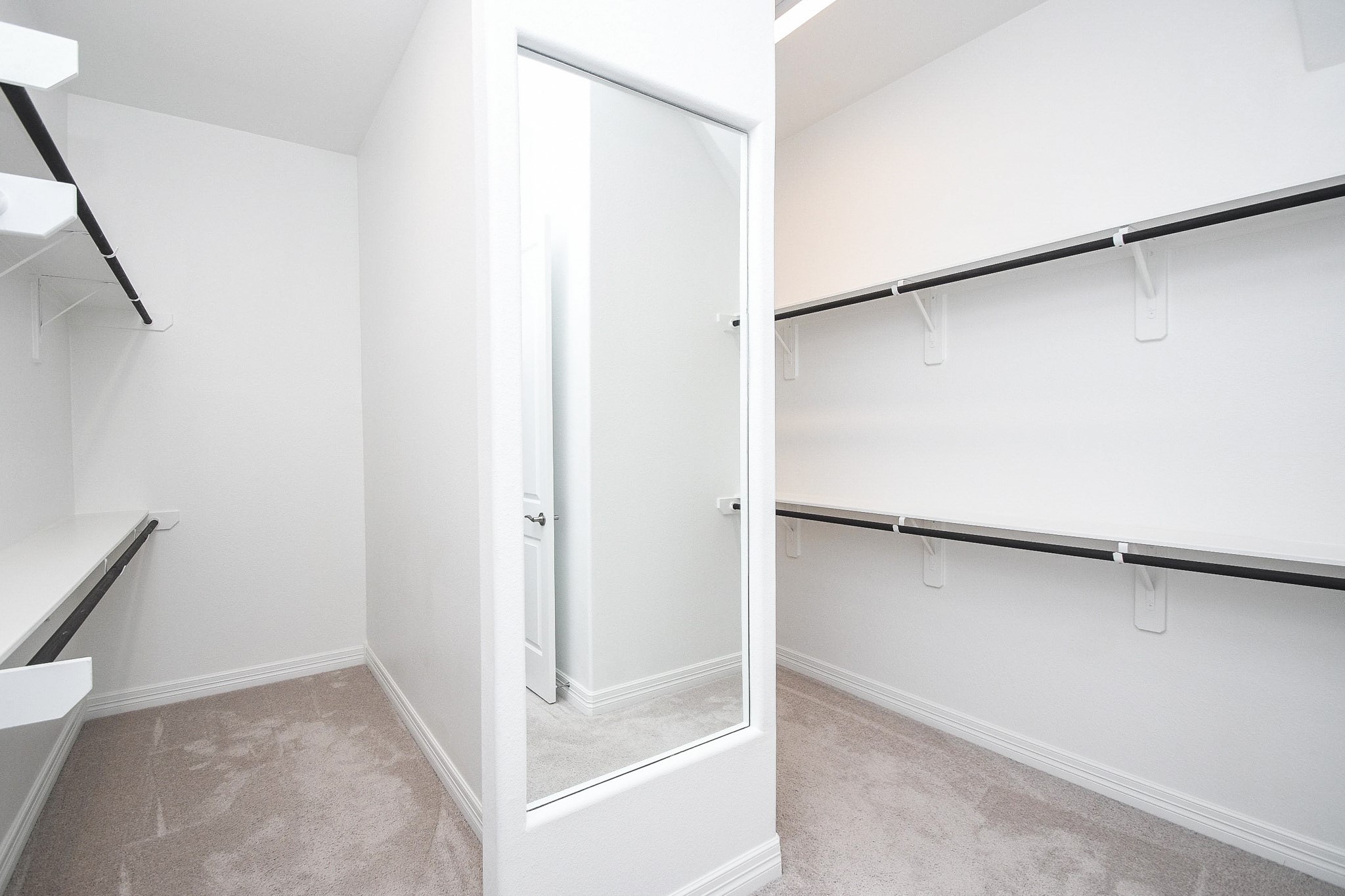 28703 Casen Ranch Lane Fulshear, TX 77441 - Photo 29 of 50 Primary bedroom closet