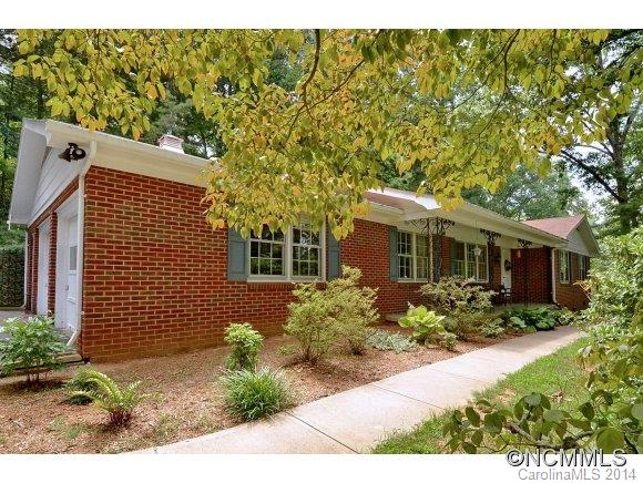 3 Highlander Road Asheville, NC 28804 - Photo 1 of 17 Gallery Image 1