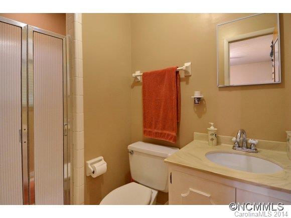 3 Highlander Road Asheville, NC 28804 - Photo 13 of 17 Gallery Image 13