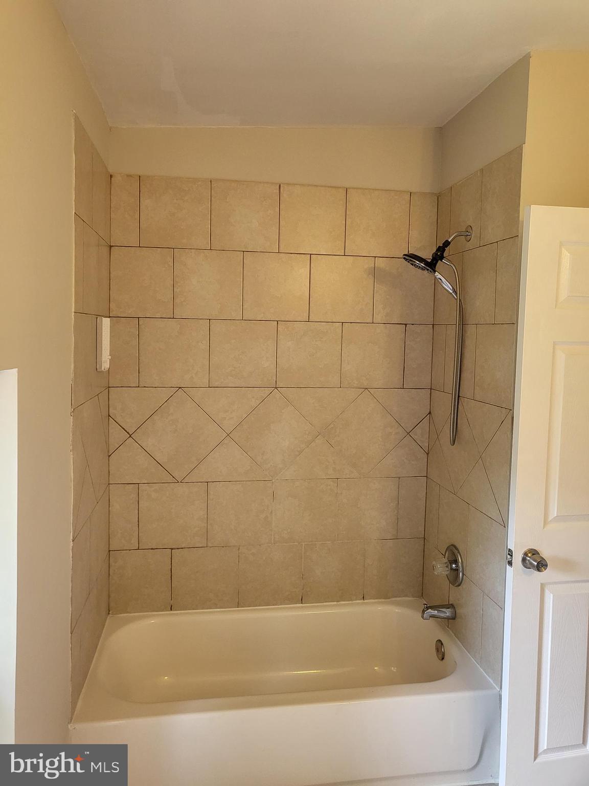 1122 North Eden Street Baltimore, MD 21213 - Photo 16 of 23