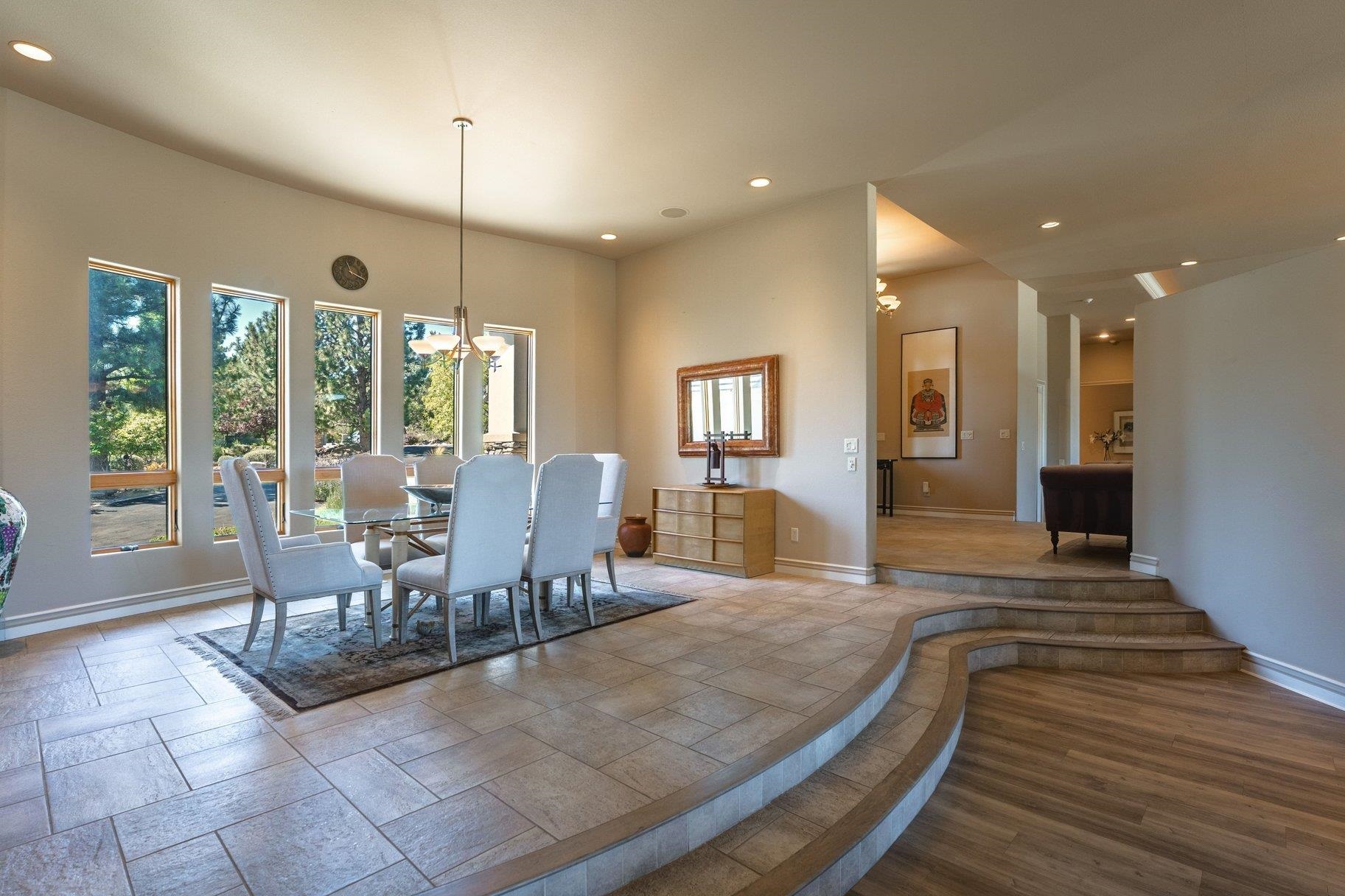 188 Carleton Court Reno, NV 89511 - Photo 9 of 28 Gallery Image 9