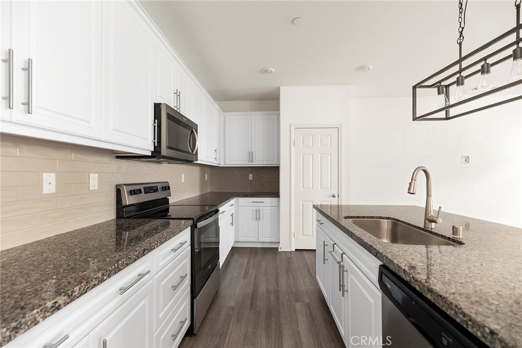 447 Fitzpatrick Road, Unit 102B San Marcos, CA 92069 - Photo 14 of 32