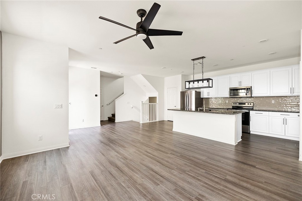 447 Fitzpatrick Road, Unit 102B San Marcos, CA 92069 - Photo 9 of 32