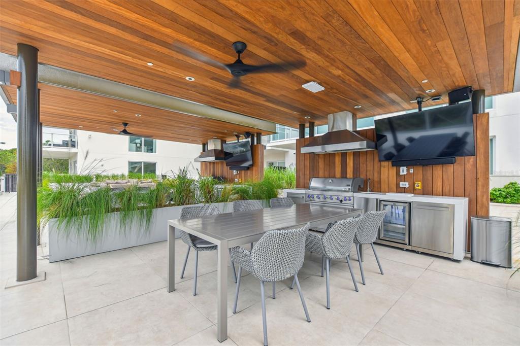 1020 Sunset Point Road, Unit 310 Clearwater, FL 33755 - Photo 73 of 86