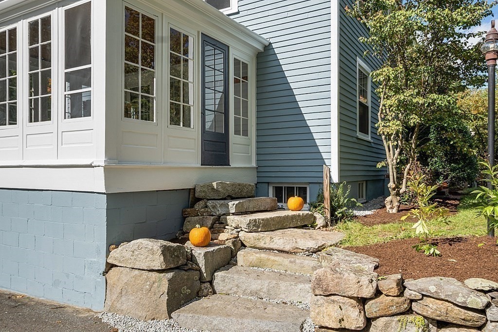 21 Old Orchard Road Groton, MA 01450 - Photo 4 of 41 Gallery Image 4