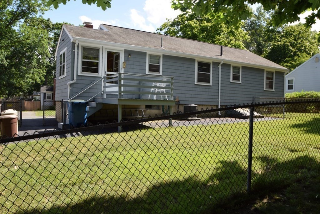 44 Bartlett Road Randolph, MA 02368 - Photo 20 of 26