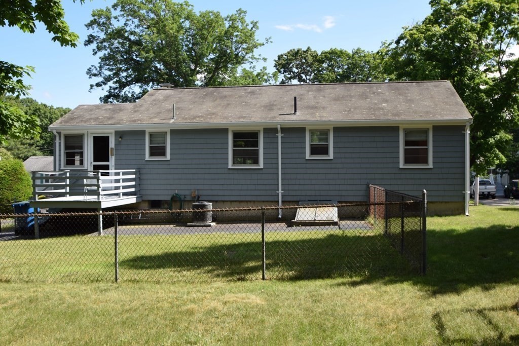 44 Bartlett Road Randolph, MA 02368 - Photo 21 of 26