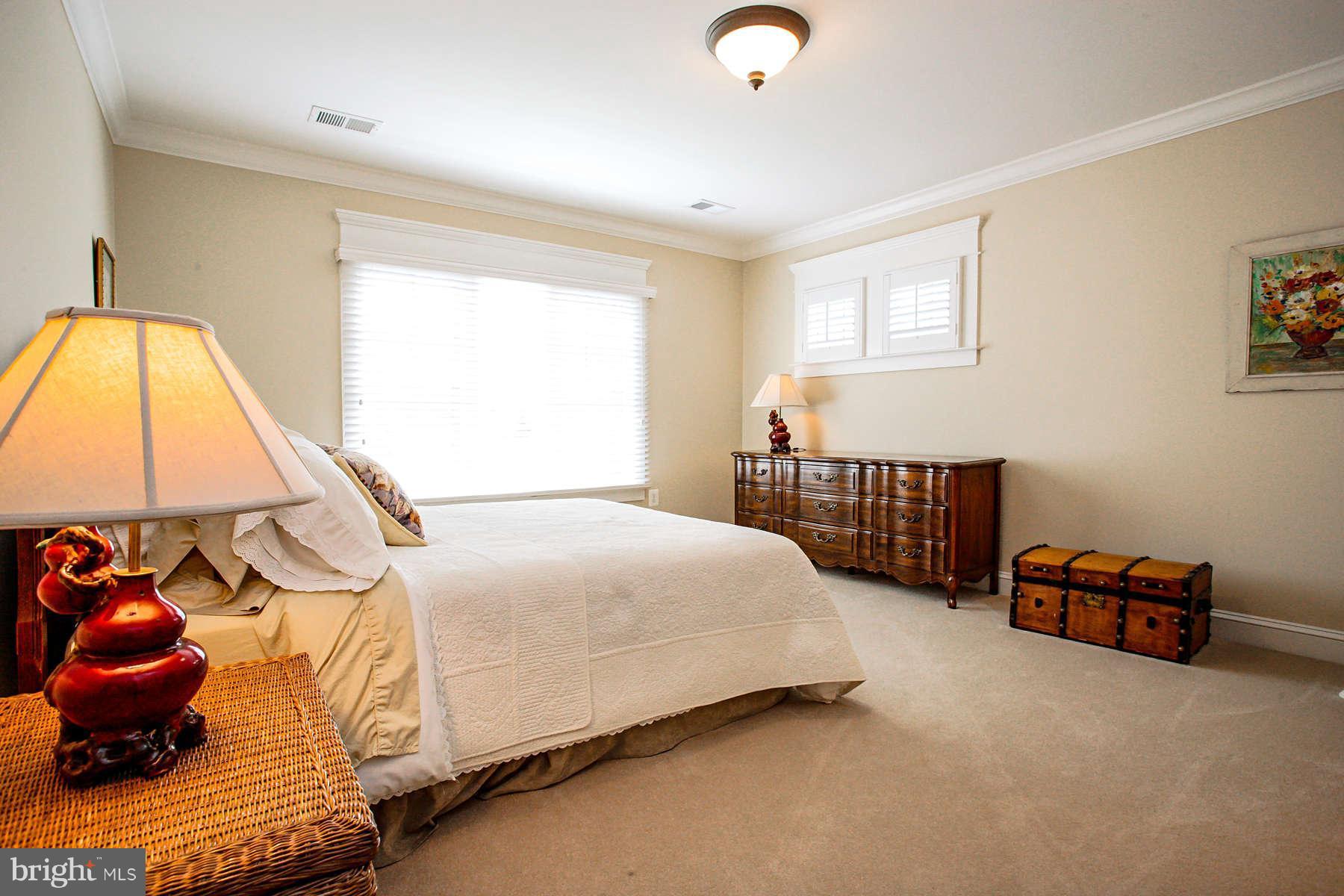 6216 Park Road McLean, VA 22101 - Photo 19 of 30 Bedroom 3