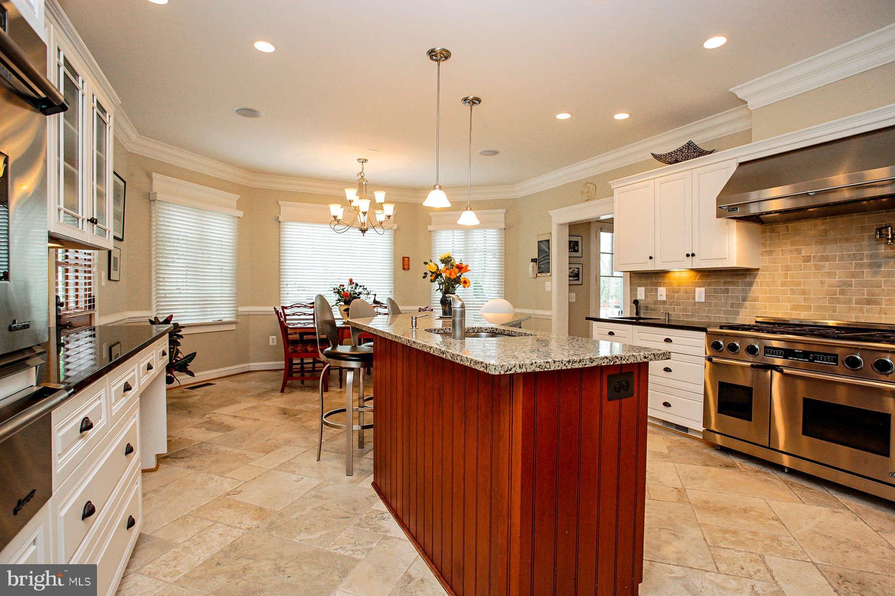6216 Park Road McLean, VA 22101 - Photo 6 of 30 Gourmet Kitchen