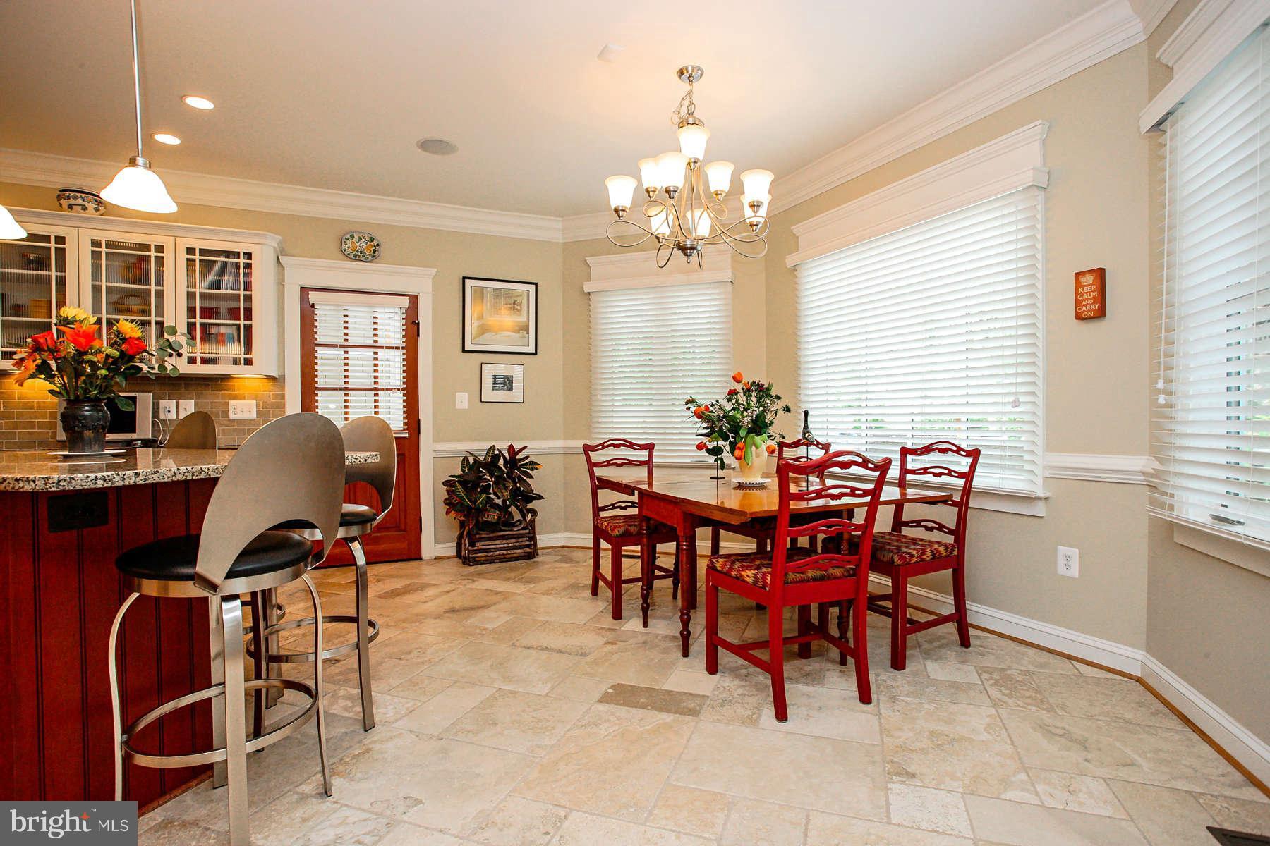 6216 Park Road McLean, VA 22101 - Photo 8 of 30 Breakfast Table Area