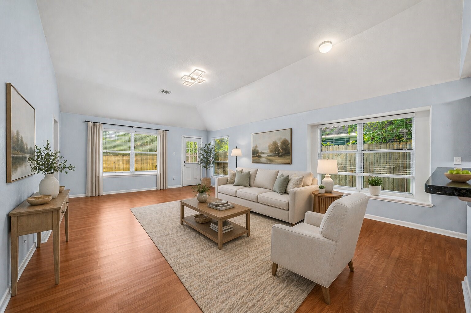 3521 Lydia Street Houston, TX 77021 - Photo 9 of 23 virtual staging