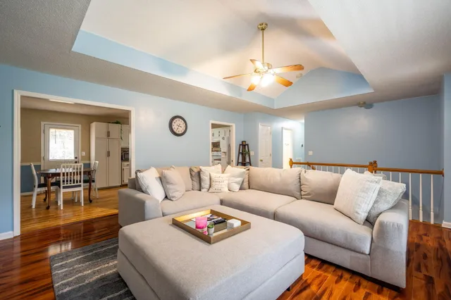 $350,000 | 9226 Sugar Pine Drive, Soddy Daisy, TN 37379