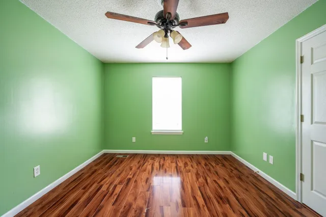 $350,000 | 9226 Sugar Pine Drive, Soddy Daisy, TN 37379