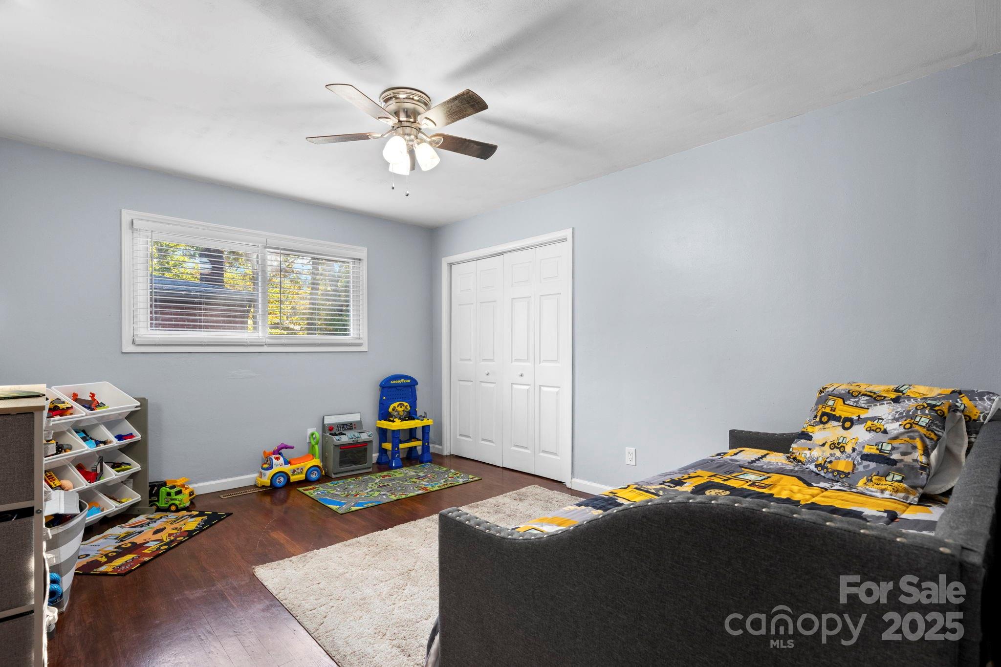 807 15th Street Northwest Conover, NC 28613 - Photo 13 of 36