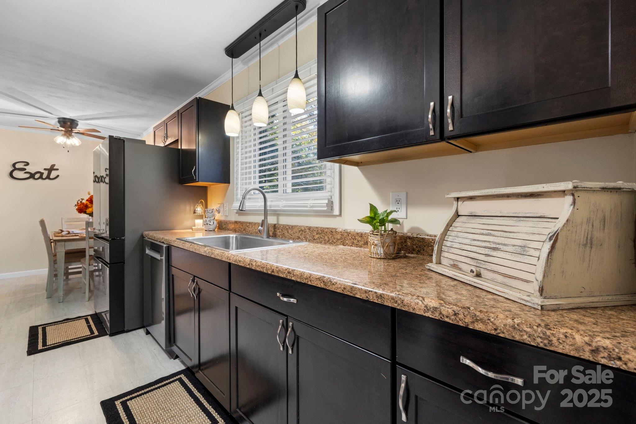 807 15th Street Northwest Conover, NC 28613 - Photo 24 of 36