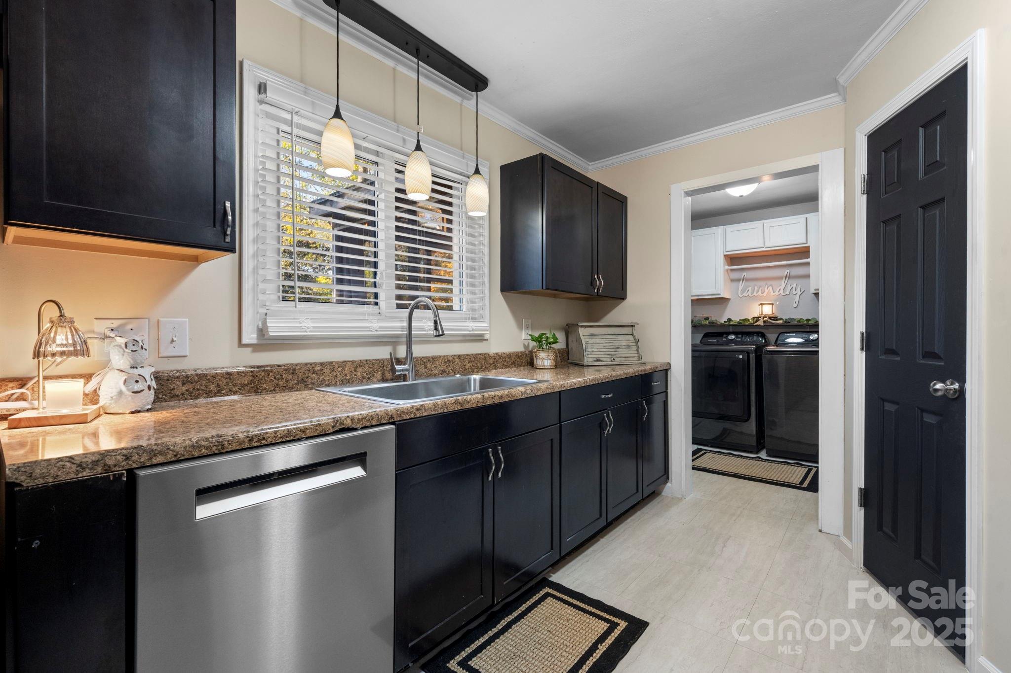 807 15th Street Northwest Conover, NC 28613 - Photo 25 of 36