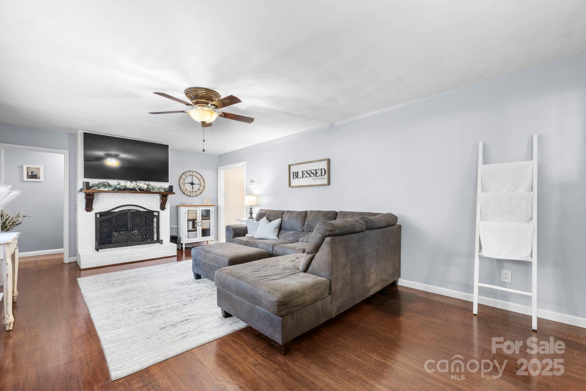 807 15th Street Northwest Conover, NC 28613 - Photo 9 of 36