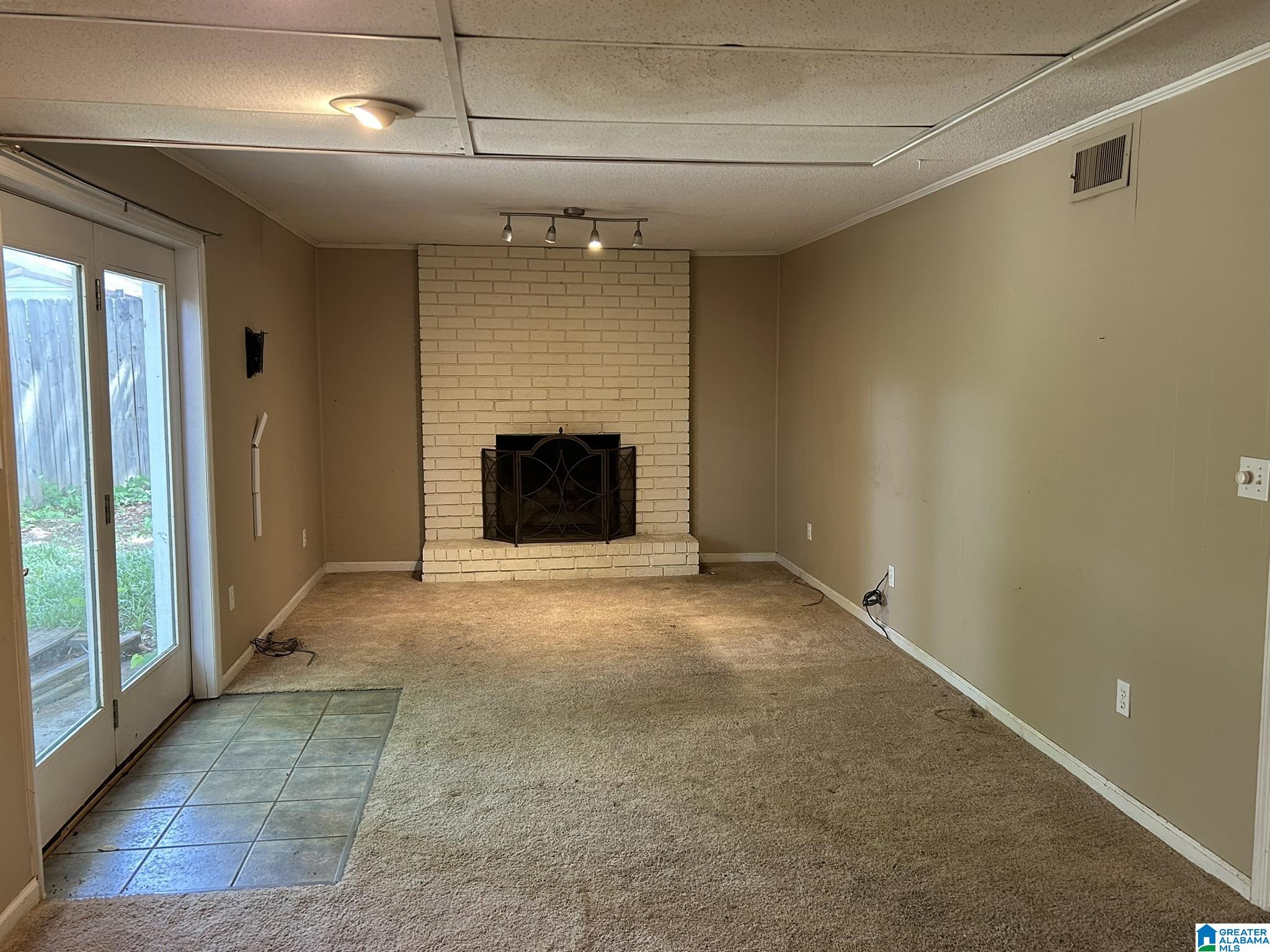 808 Frontier Drive Pelham, AL 35124 - Photo 4 of 12