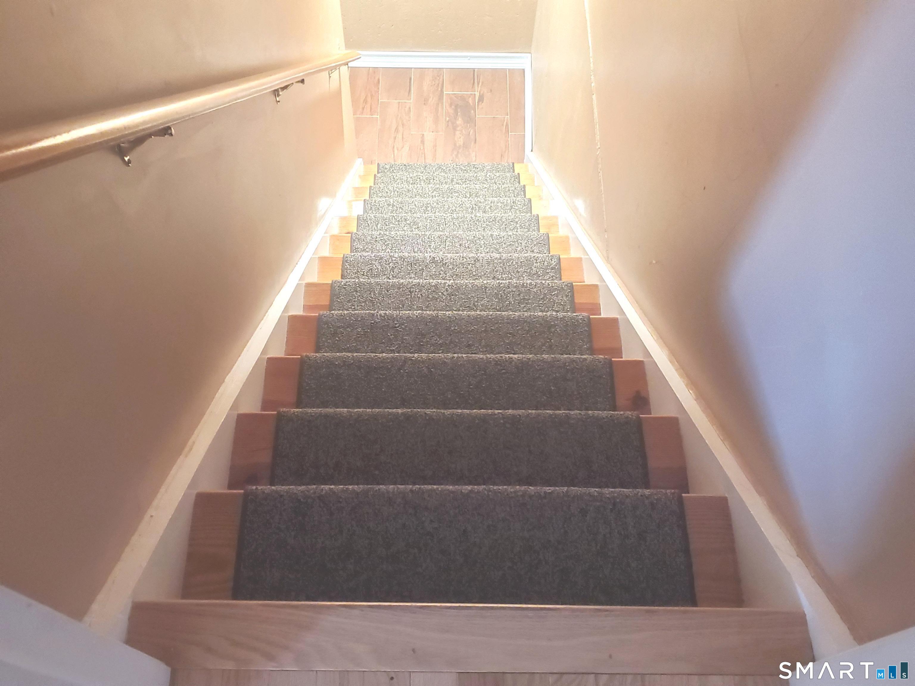 39 Nash Place, Unit A Norwalk, CT 06854 - Photo 20 of 29 a view of entryway