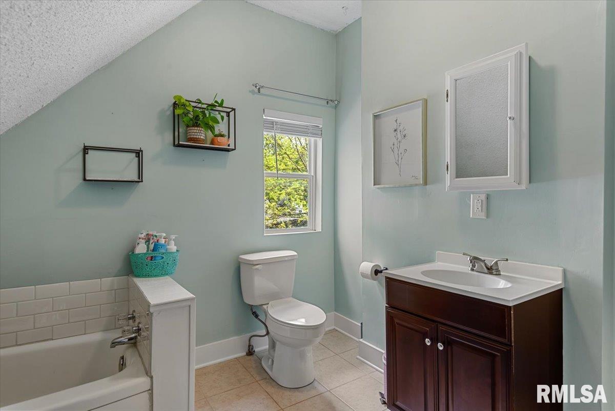 700 South English Avenue Springfield, IL 62704 - Photo 28 of 36