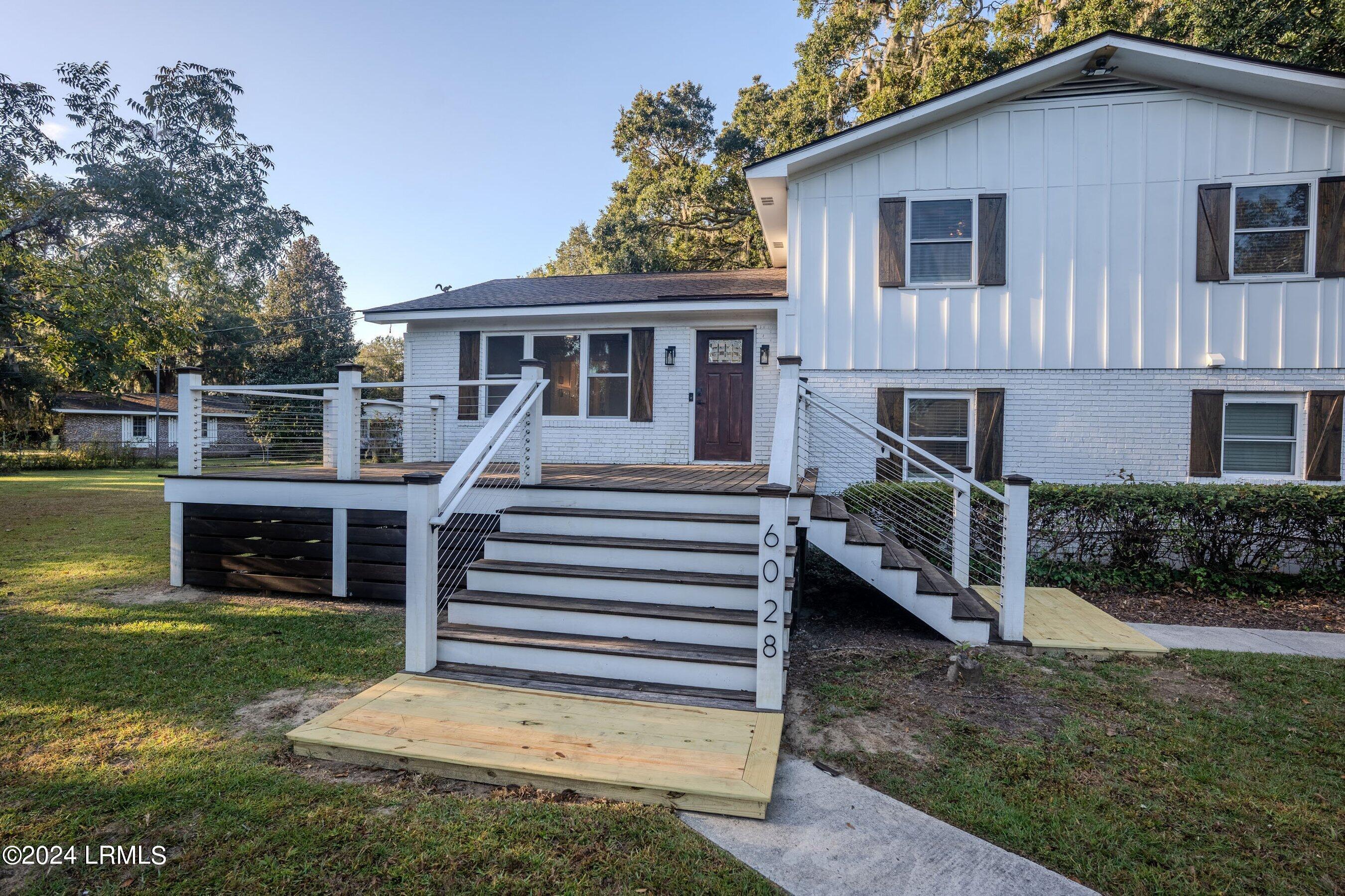 6028 Creek Road Beaufort, SC 29906 - Photo 3 of 51 DSC06533-HDR-1.jpg-SMALL