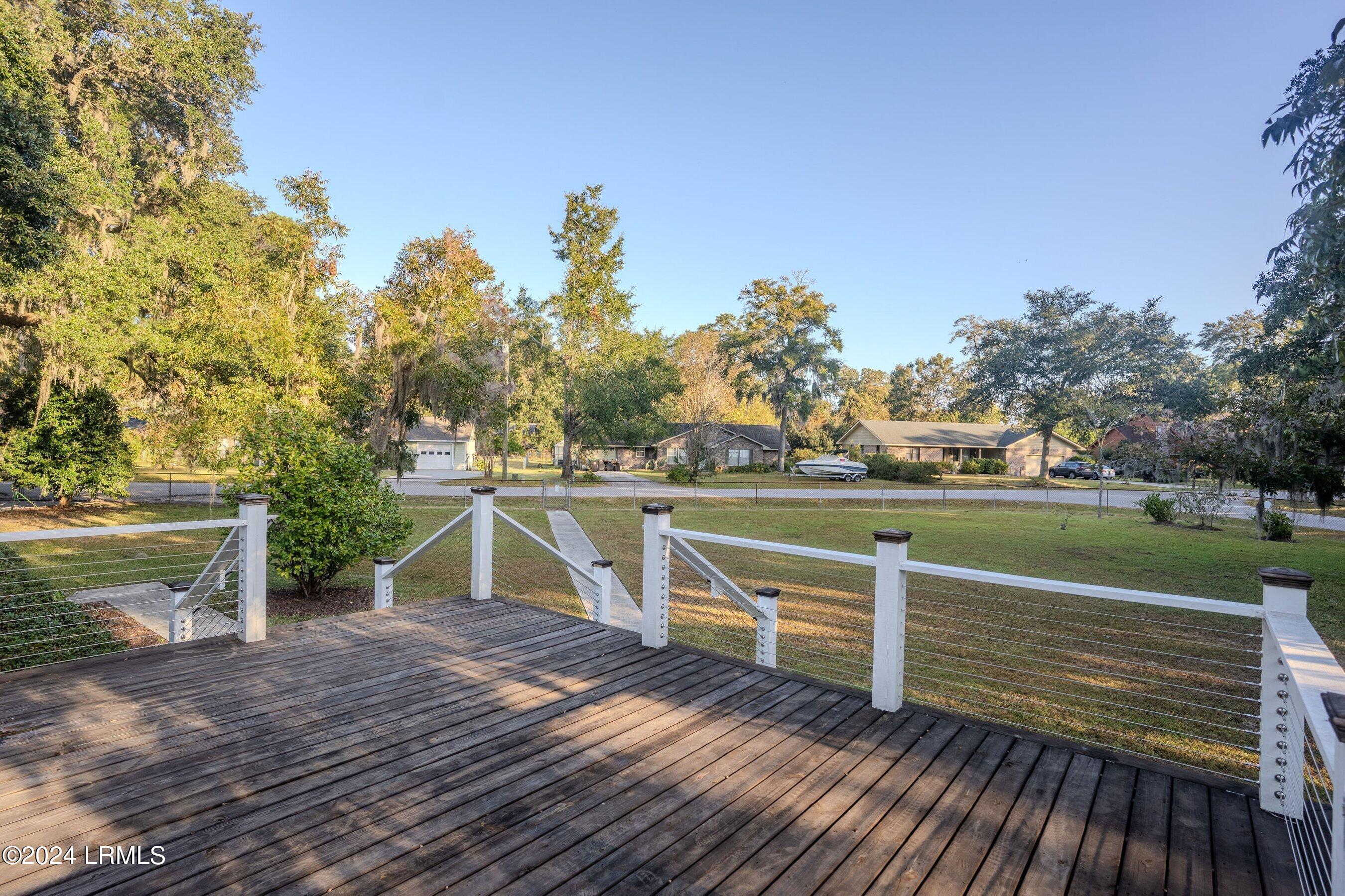 6028 Creek Road Beaufort, SC 29906 - Photo 4 of 51 DSC06538-HDR-1.jpg-SMALL