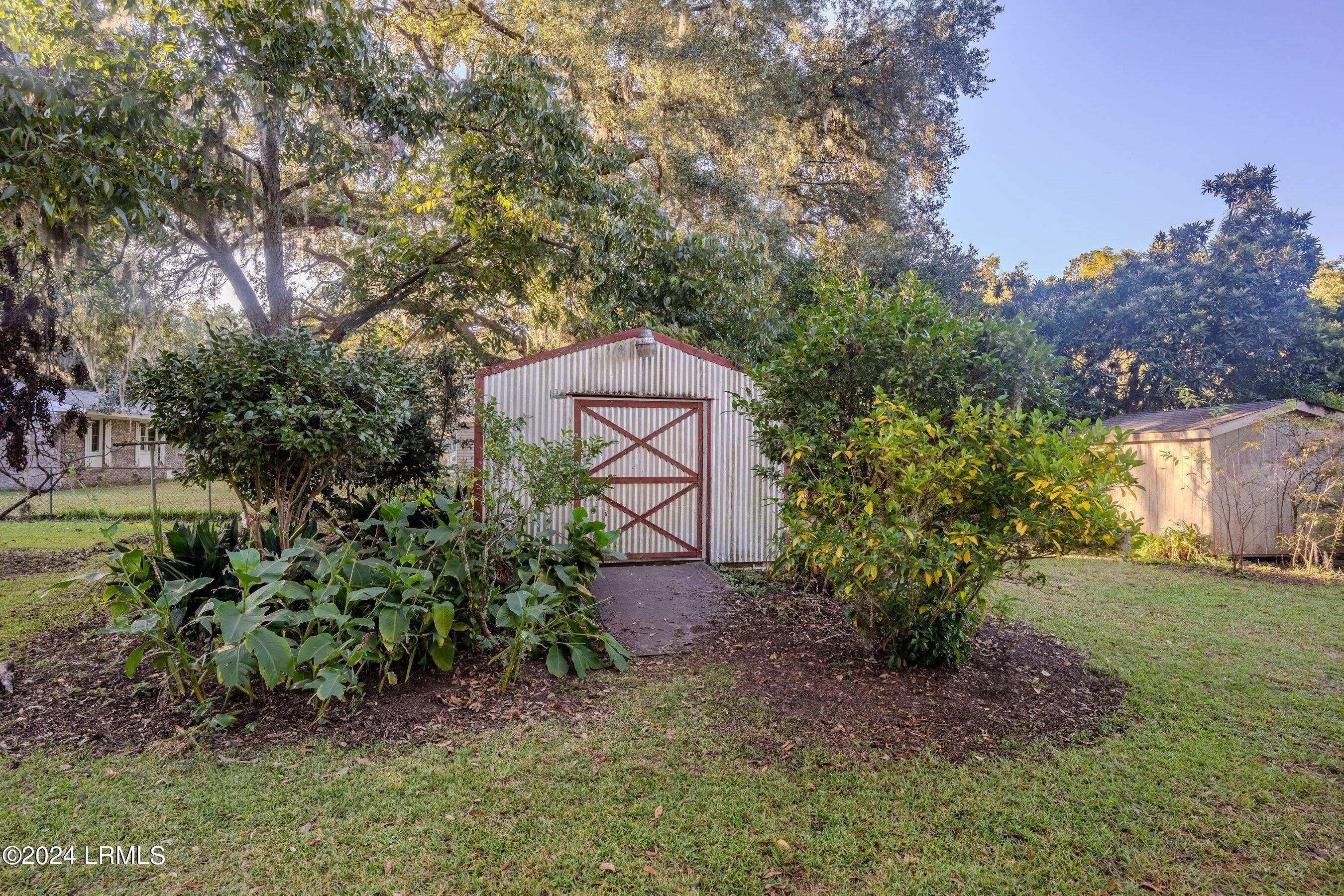 6028 Creek Road Beaufort, SC 29906 - Photo 42 of 51 DSC06491-HDR-1.jpg-SMALL