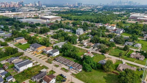 $90,000 | 3552 Nathaniel Brown Street, Houston, TX 77021