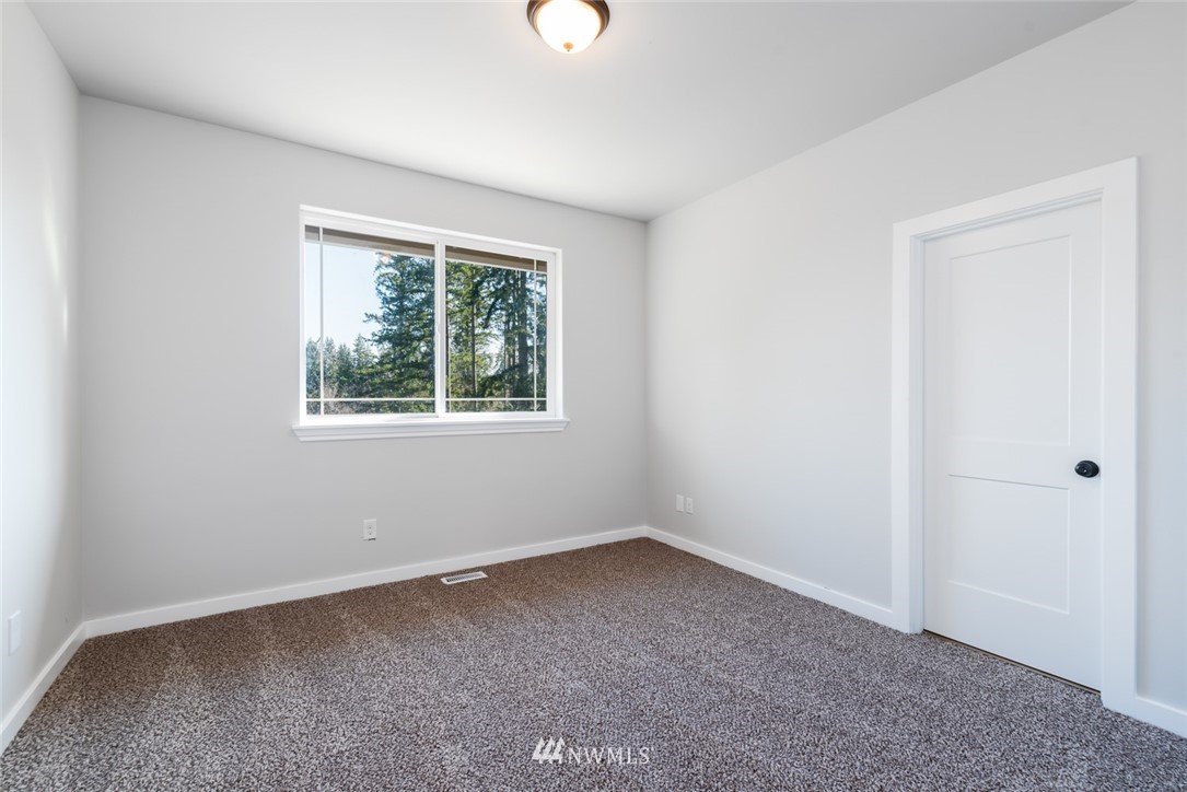 38025 Allen Road South Roy, WA 98580 - Photo 16 of 33