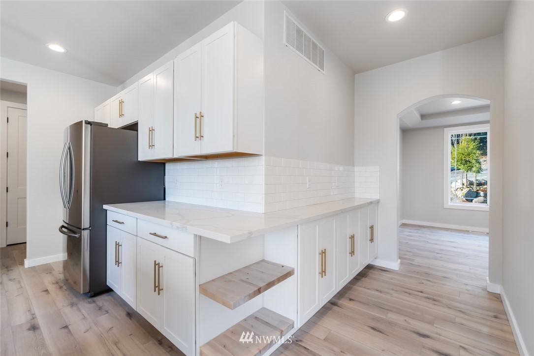 38025 Allen Road South Roy, WA 98580 - Photo 18 of 33
