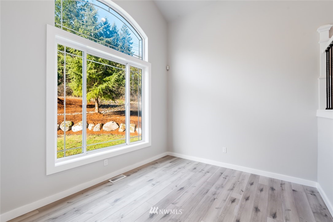 38025 Allen Road South Roy, WA 98580 - Photo 25 of 33
