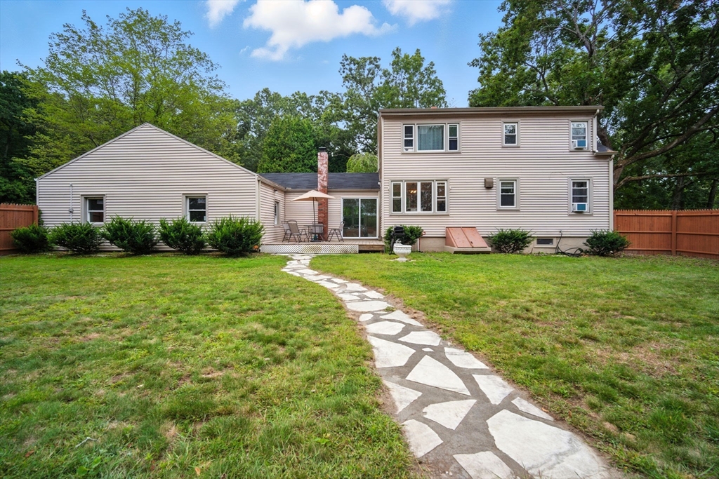 882 Glendale Road Wilbraham, MA 01095 - Photo 1 of 42 Gallery Image 1