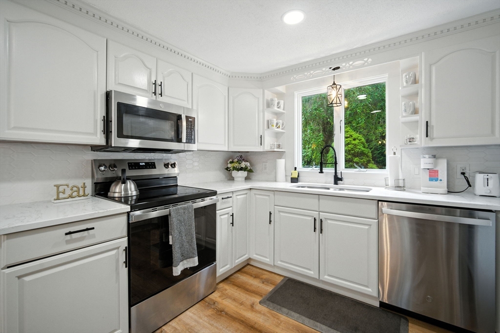 882 Glendale Road Wilbraham, MA 01095 - Photo 12 of 42 Gallery Image 12