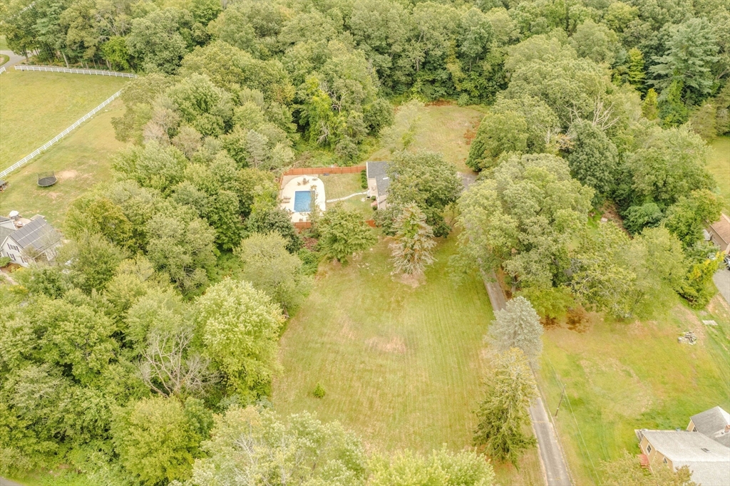 882 Glendale Road Wilbraham, MA 01095 - Photo 5 of 42 Gallery Image 5