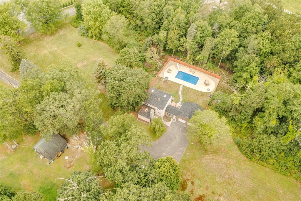 882 Glendale Road Wilbraham, MA 01095 - Photo 6 of 42 Gallery Image 6