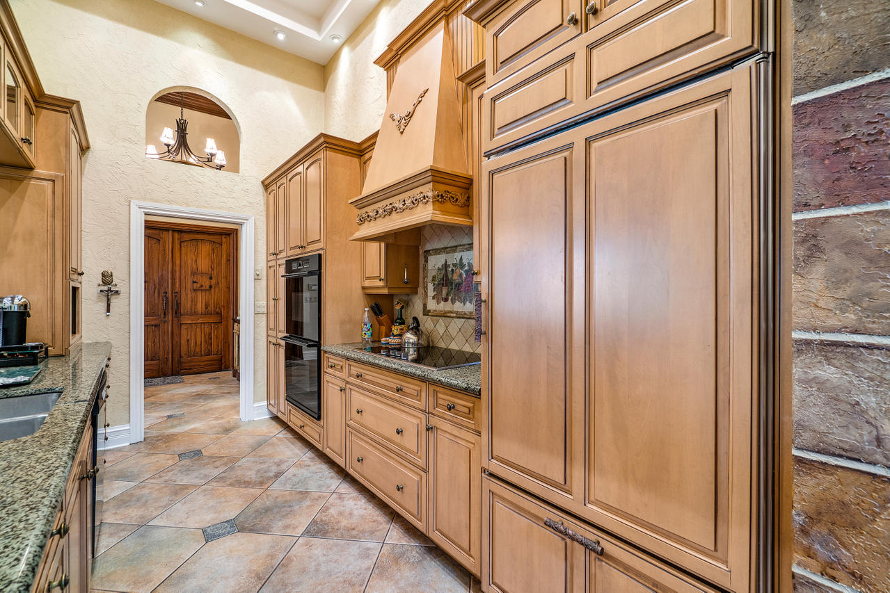 761 Northwest 4th Court Boca Raton, FL 33432 - Photo 11 of 37 013-761Northwest4thCourt-BocaRaton-FL-33