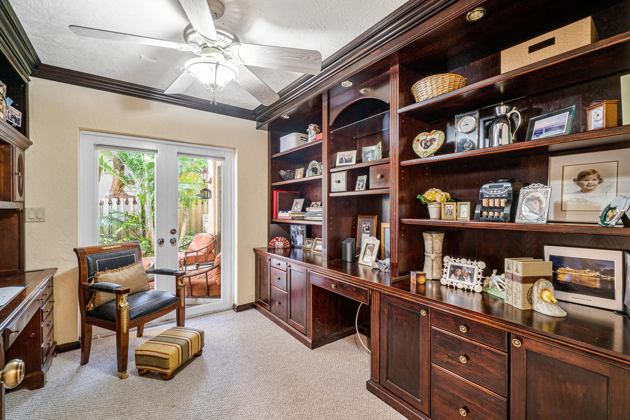 761 Northwest 4th Court Boca Raton, FL 33432 - Photo 17 of 37 019-761Northwest4thCourt-BocaRaton-FL-33