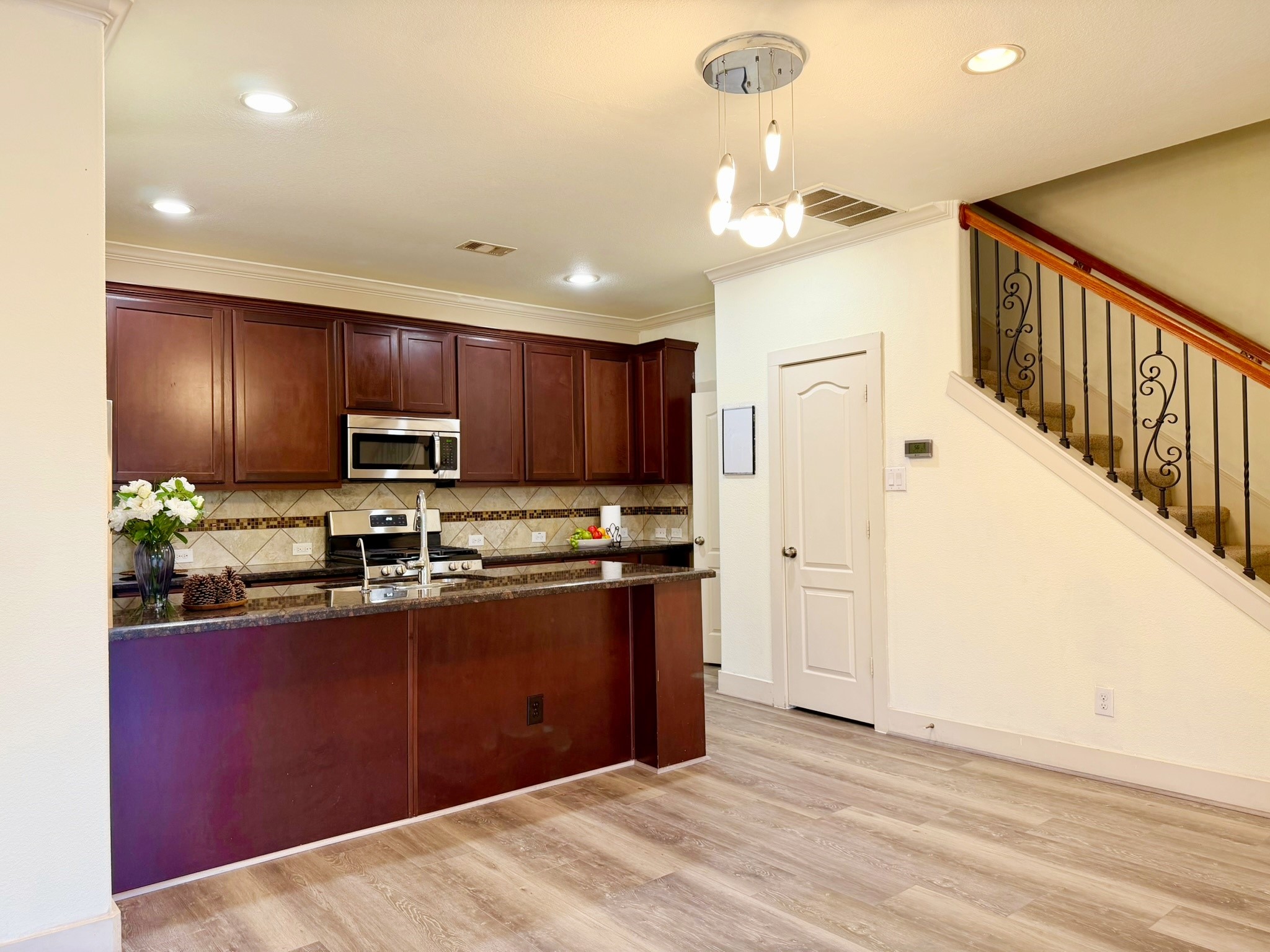 1954 Jara Court Spring, TX 77388 - Photo 5 of 37 dining-first floor