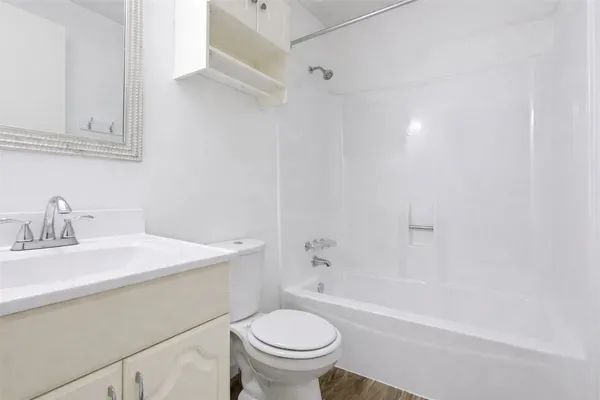 $1,875 | 7131 Westbranch Drive, Houston, TX 77072