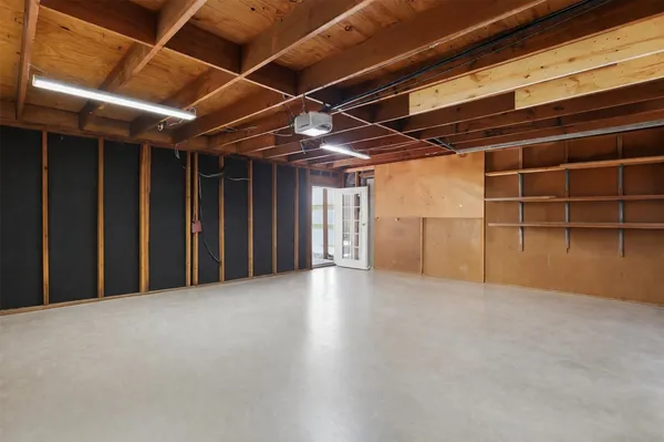 $1,875 | 7131 Westbranch Drive, Houston, TX 77072