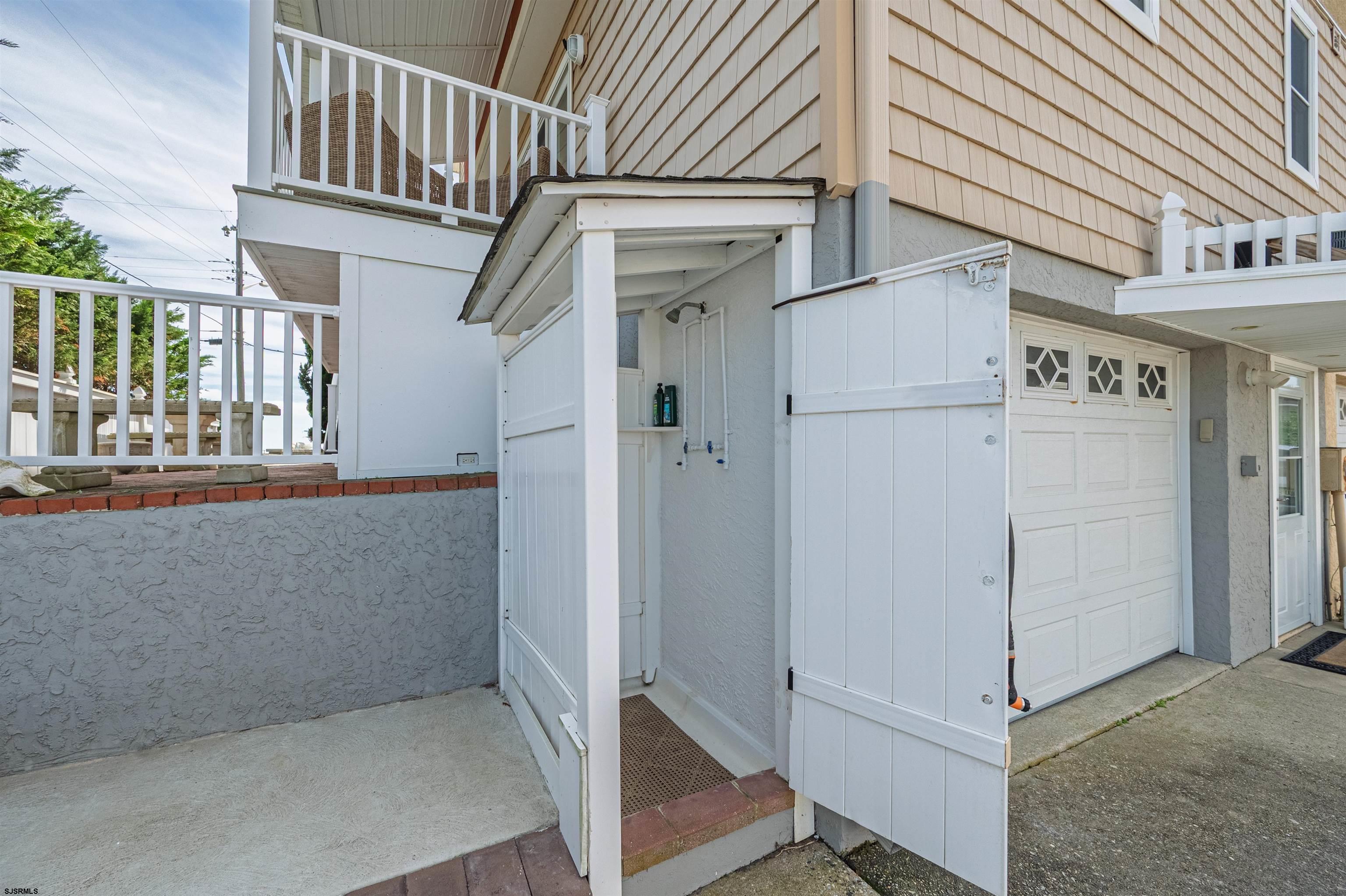 815 East Brigantine Avenue, Unit 7 Brigantine, NJ 08203 - Photo 30 of 31 a view of a house with a hallway