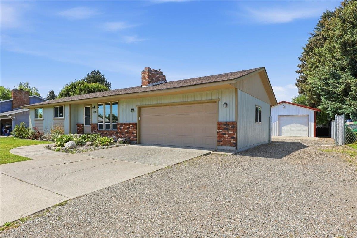 1715 North Herald Road Spokane Valley, WA 99206 - Photo 4 of 47 Gallery Image 4