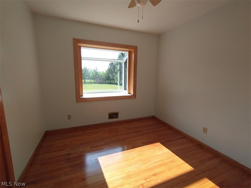 6620 York Road Parma Heights, OH 44130 - Photo 9 of 13 Bedroom