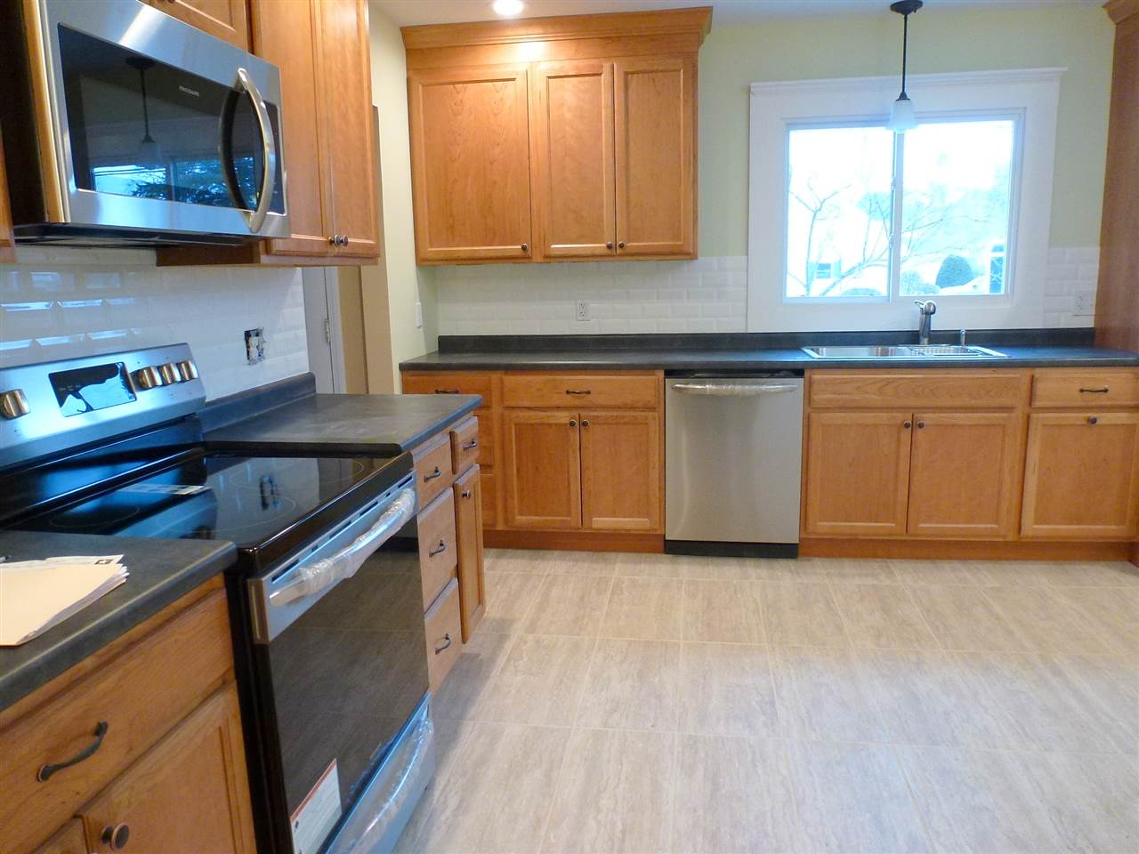 10 Giorgetti Boulevard Rutland, VT 05701 - Photo 4 of 25 Gallery Image 4
