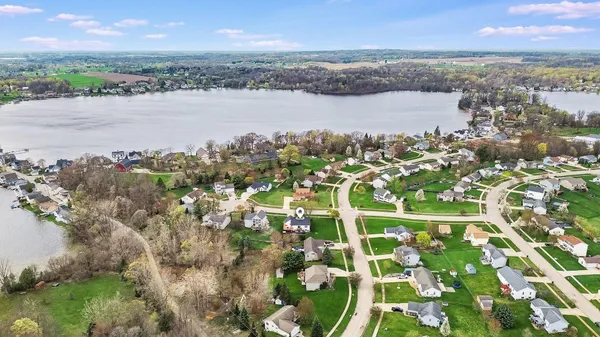 $449,900 | 456 Round Lake Court, Caledonia, MI 49316