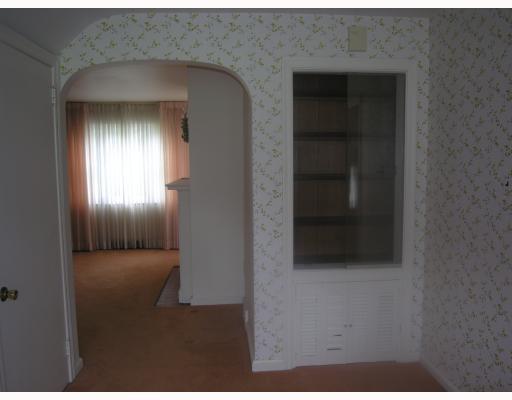2371 Brodhead Road Aliquippa, PA 15001 - Photo 6 of 18 Dining Room.