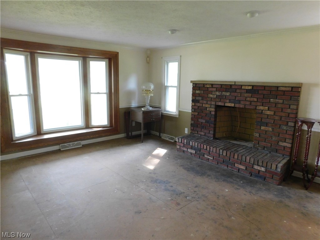 51902 Bates Road Wakeman, OH 44889 - Photo 4 of 30 Living room