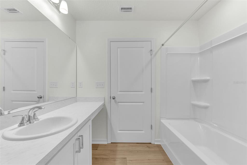 9267 Sandy Bluffs Circle Palmetto, FL 34221 - Photo 14 of 26